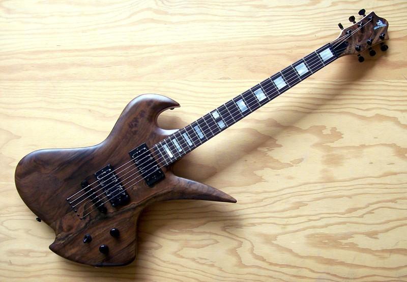 Monson Muertos Guitar