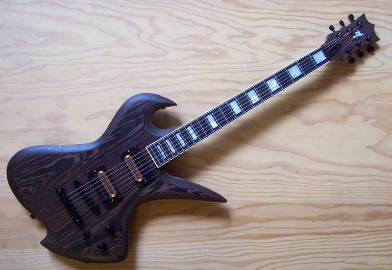 Monson Muertos Guitar